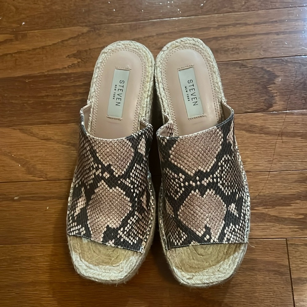 Steven snake print wedges